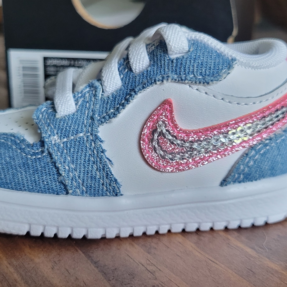 Nike Kids Blue and White Sneakers